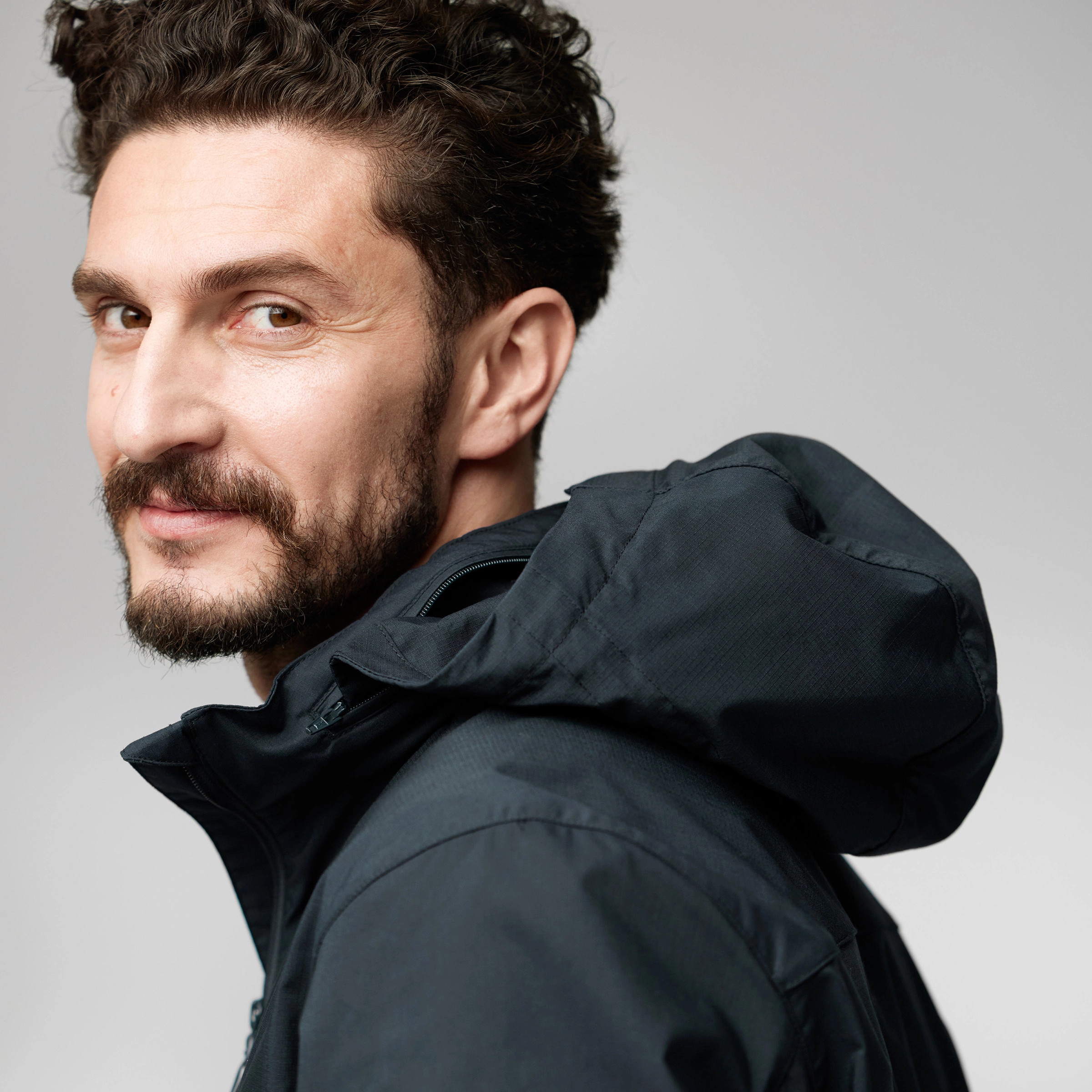 FJÄLLRÄVEN Men's Abisko Hike Jacket - Bilde 6