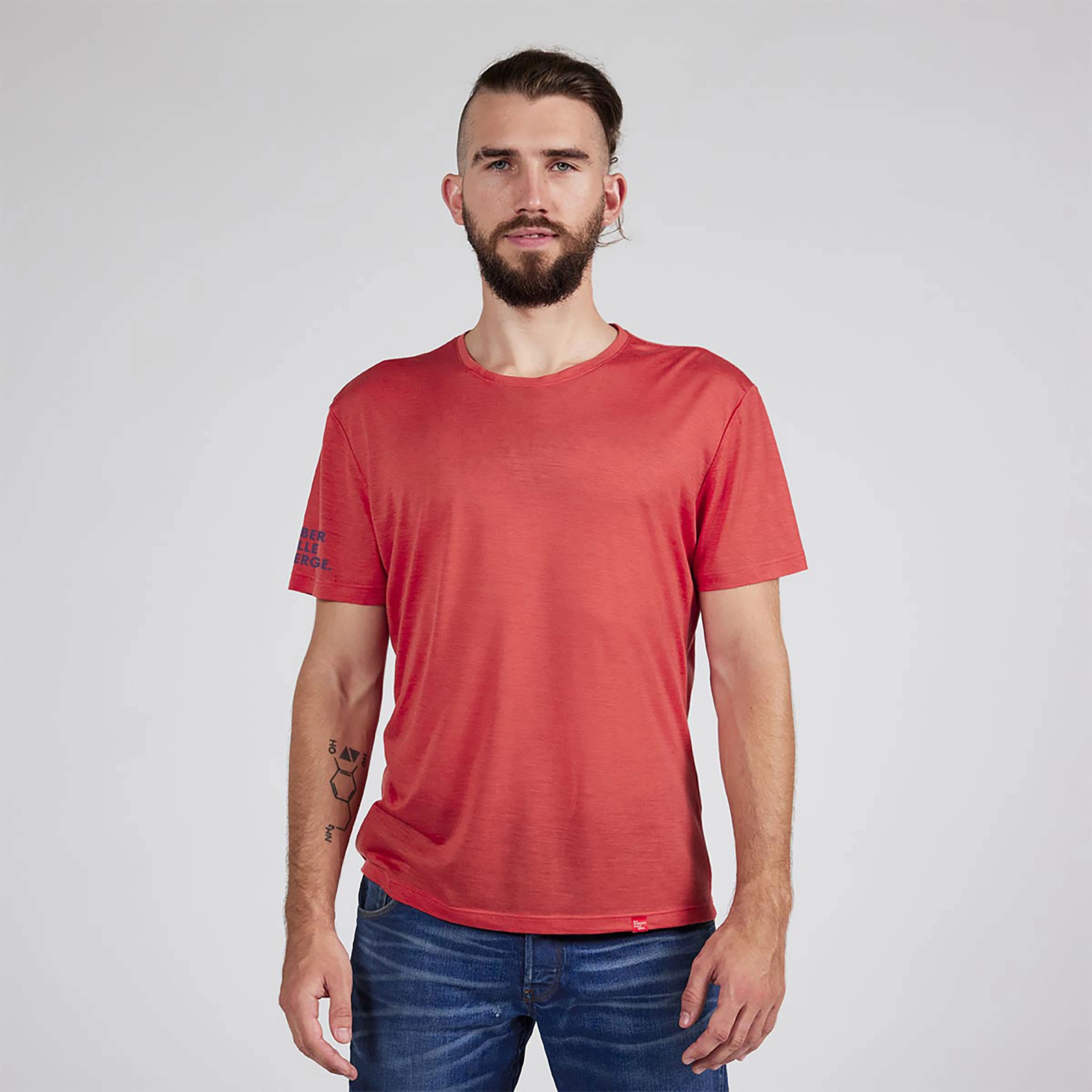 Ein Schöner Fleck Erde Men's Über Alle Berge T-Shirt - Bilde 3