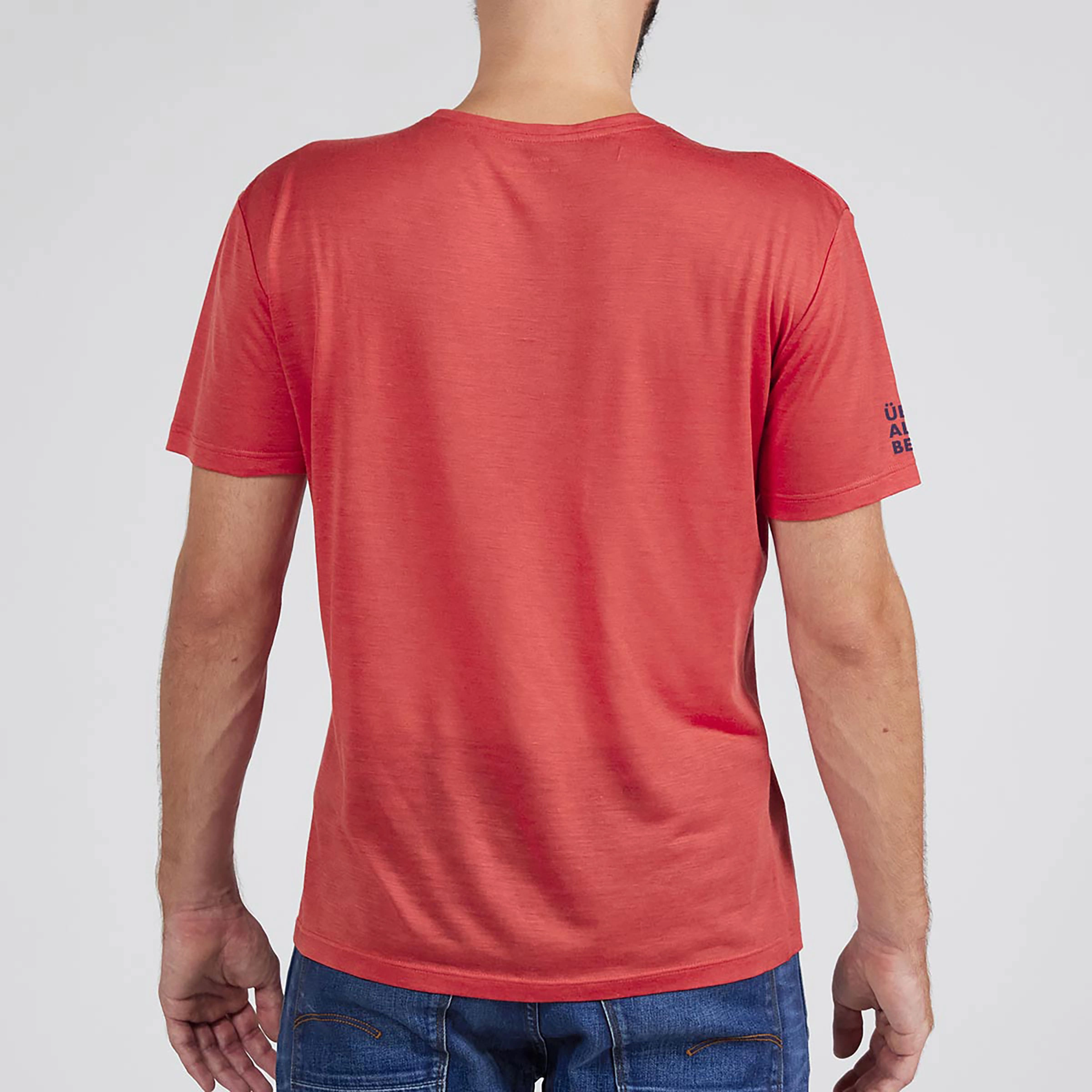 Ein Schöner Fleck Erde Men's Über Alle Berge T-Shirt - Bilde 4